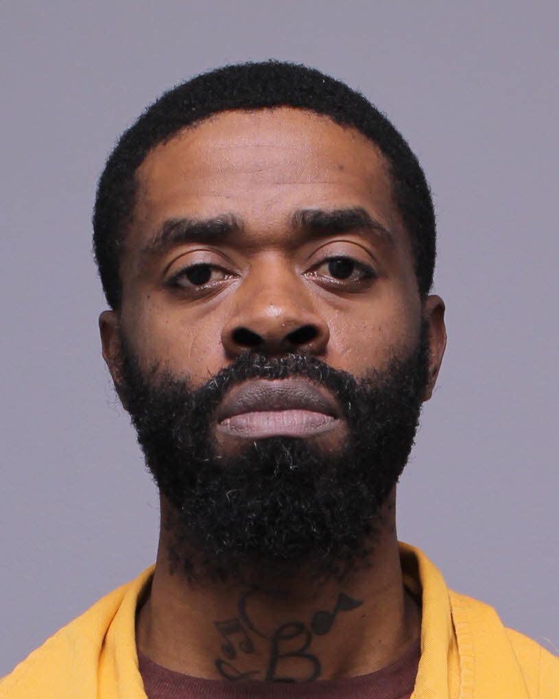 Tyson Blount arrested on a felony robbery charge.