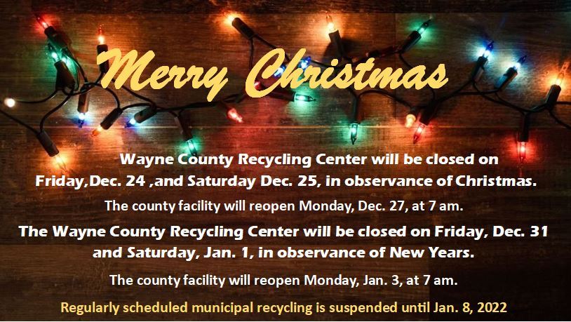 Holiday greeting noting the Recycling Center will be closed Dec. 24, 25, 31 and Jan. 1.