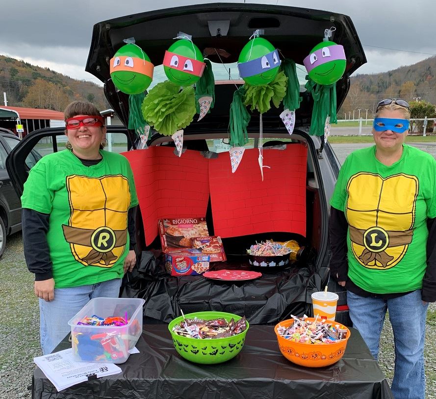 The Wayne County Family Center at Trunk or Treat.